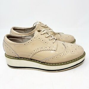 AMAZON BOUTIQUE VEGAN FAUX PATENT LEATHER PLATFORM LACE UP LOAFERS WOMENS
SZ 8